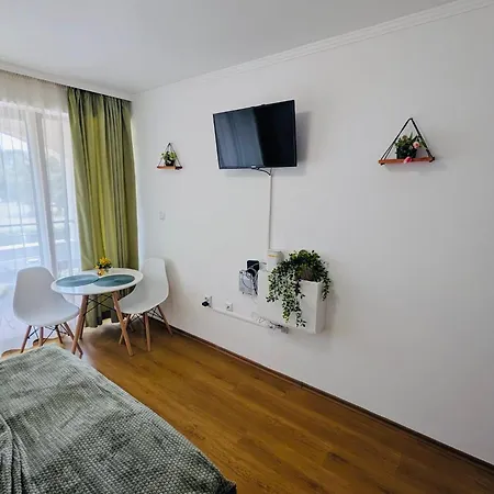 Chateau Del Mar C31a Sunny Апартаменты