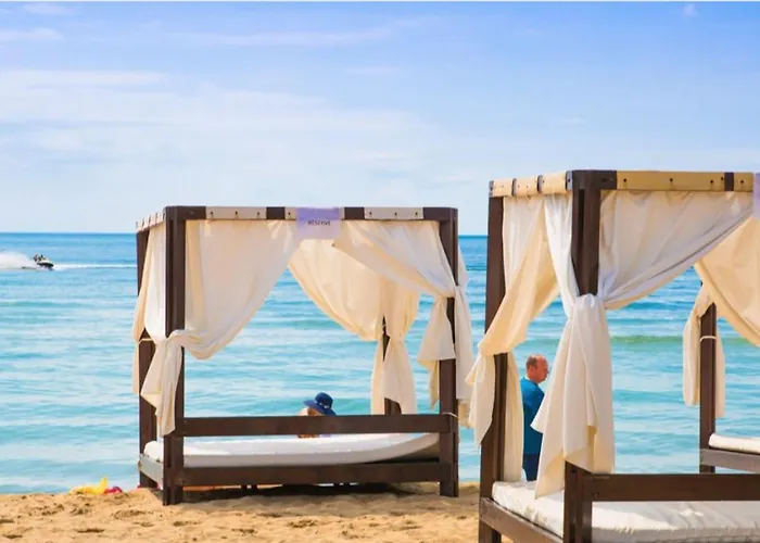 Apartment Chateau Del Mar C31a Sunny *